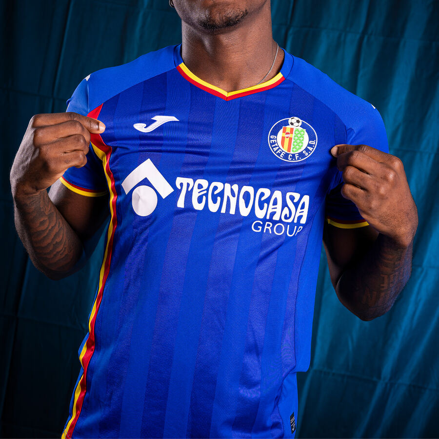 1.ª equipación Getafe CF · Temporada 2026/2027